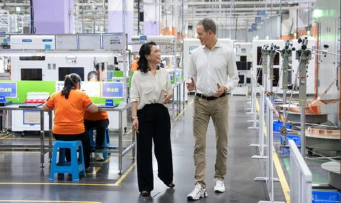蘋果COO走訪深莞智造工廠 沒有中國果鏈，就沒有蘋果的成功